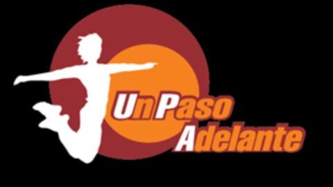 Un Paso Adelante